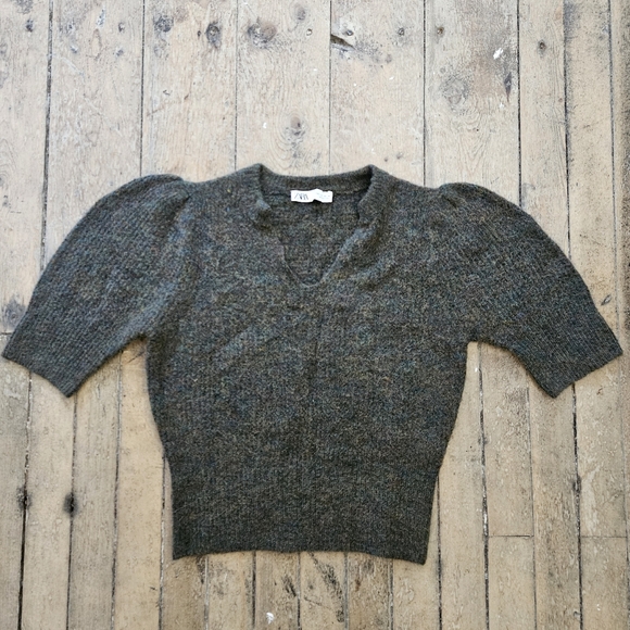 Zara Sweater Top - Picture 3 of 4